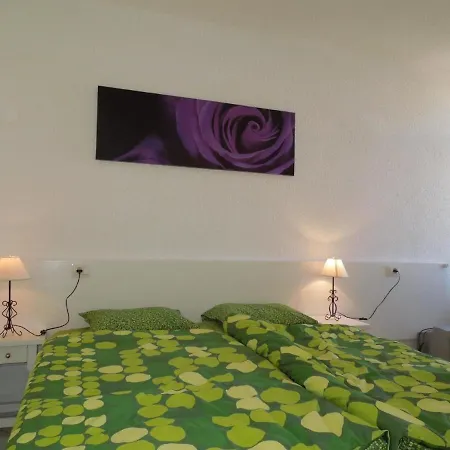 Lägenhet Ferienwohnung Fuer 7 Personen Ca 62 M In Playa De Las Americas, Teneriffa Und Los Cristianos